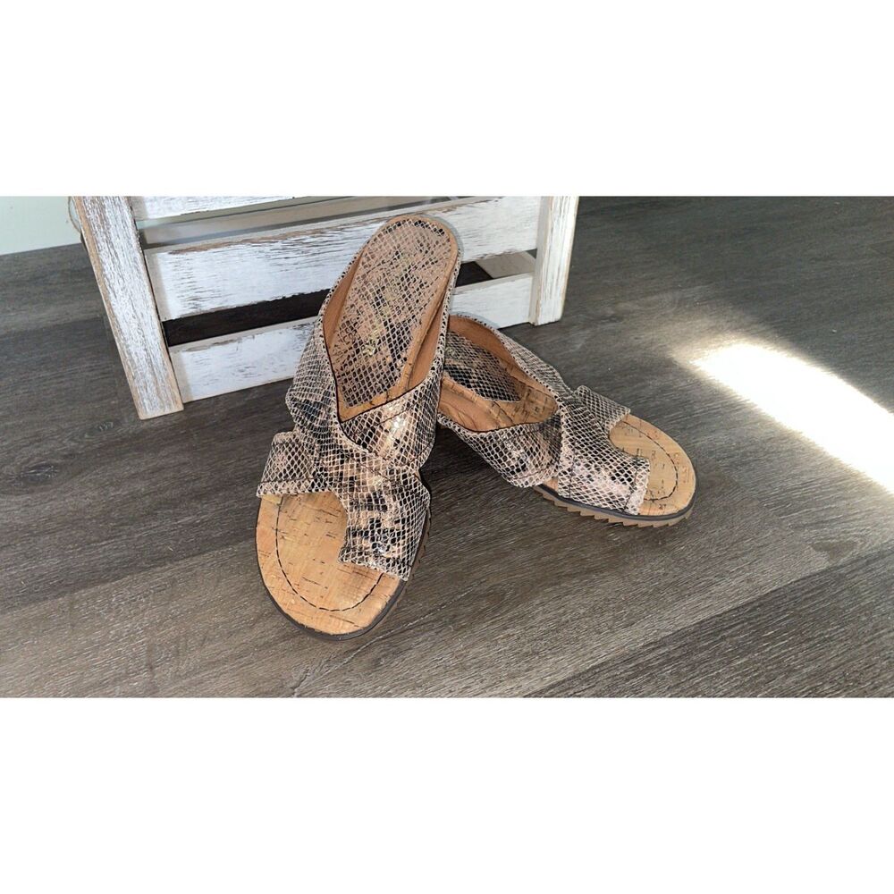 Donald Pliner leather snakeskin wedge comfort sandals